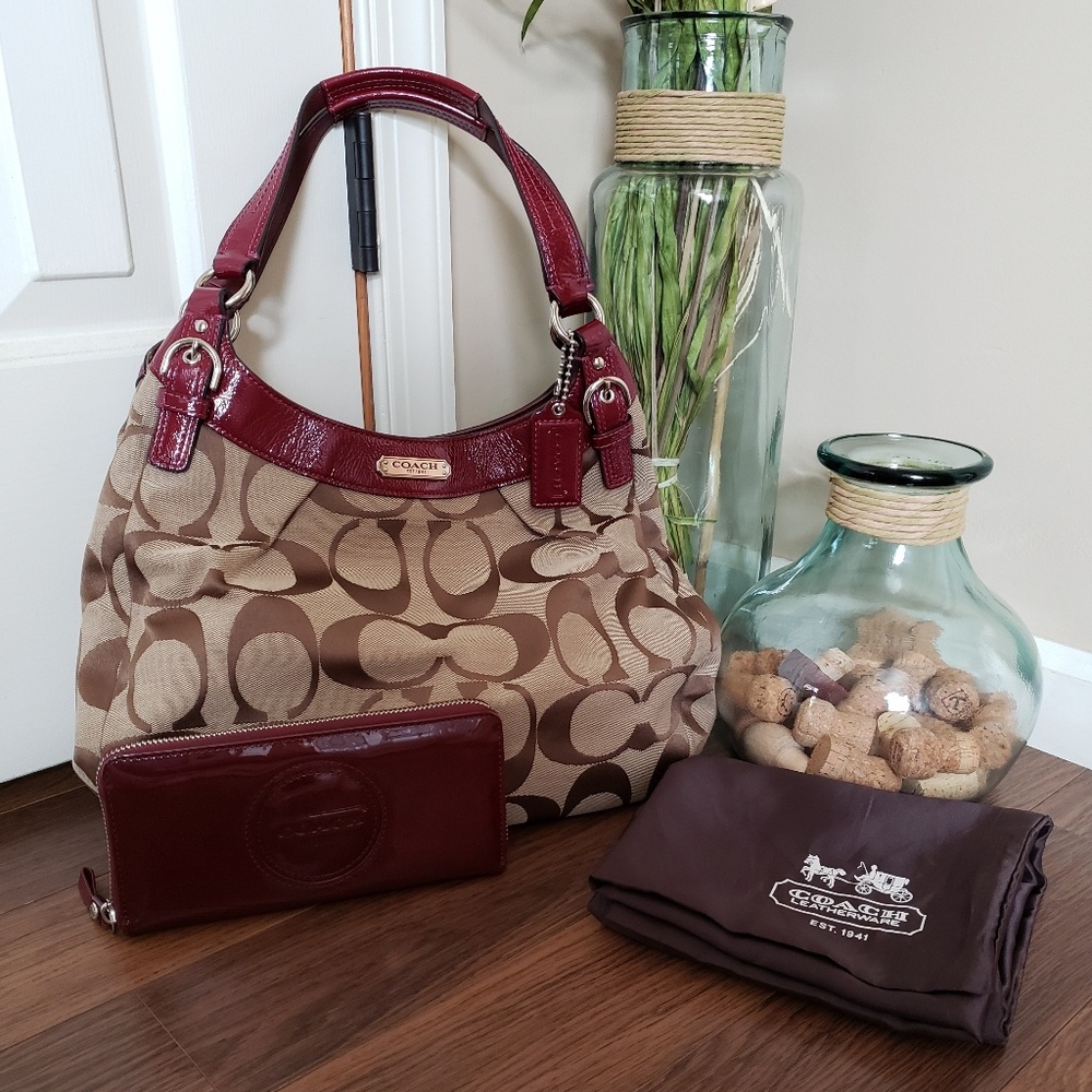 💯 Coach Bag W/Free Wallet & Dust Bag ❤